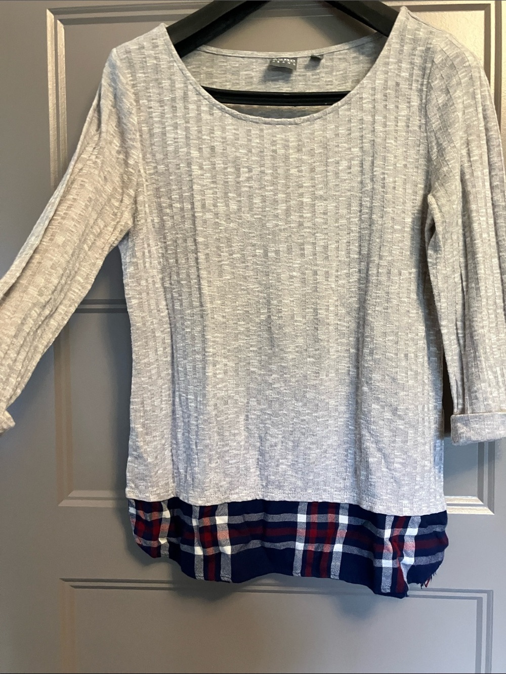 New York & Company Light Gray Tunic with Navy & Red Plaid Hem